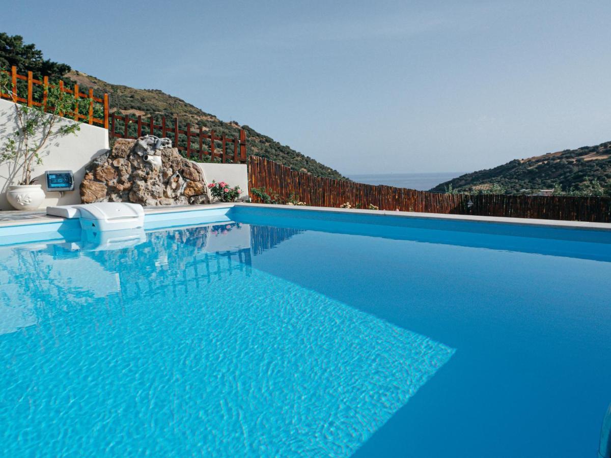 Villa Braou Rodhakinon Exteriör bild