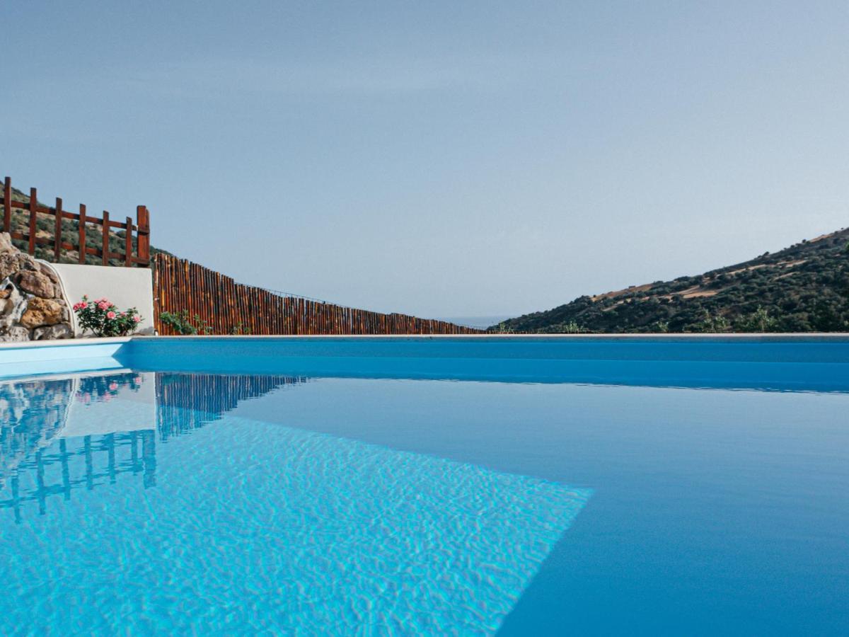 Villa Braou Rodhakinon Exteriör bild