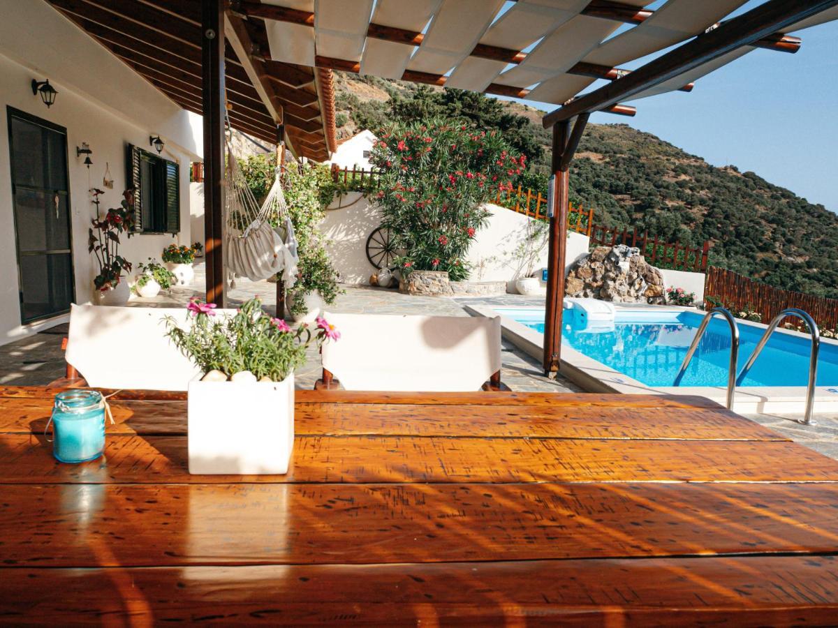Villa Braou Rodhakinon Exteriör bild